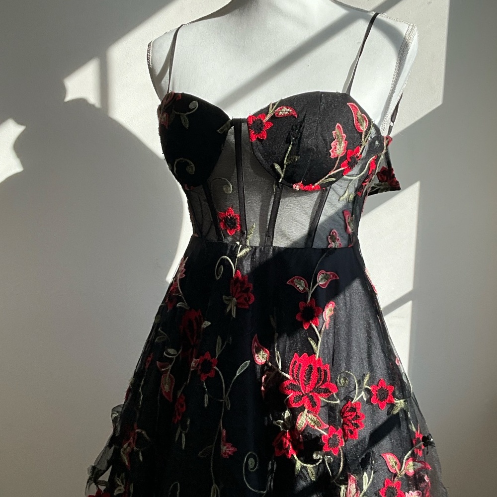 Corset midi party dress - Picture 3 of 3